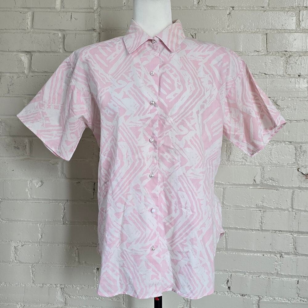 Retro Abstract Geometric Print Button-up | Pastel Pink Grandmacore & Cottagecore
